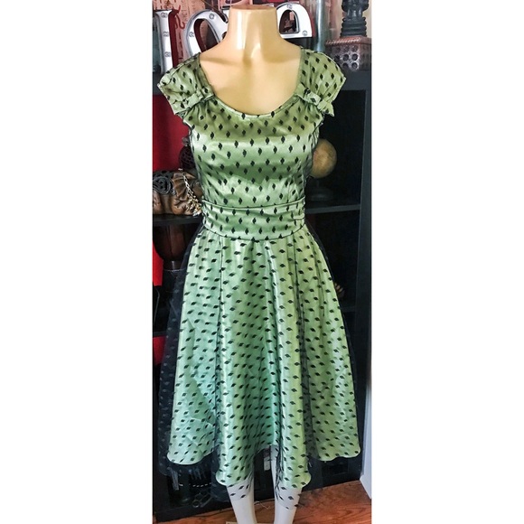 SOLD-Stop Staring 1950’s Style Retro Green Dress - Picture 5 of 8